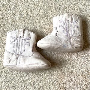 Frye pale pink baby booties 4M
